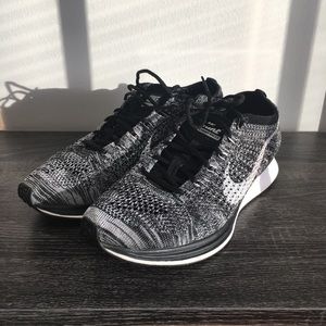 Nike Oreo Flyknit Racer size 9.5